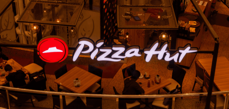 Restaurante da rede Pizza Hut.